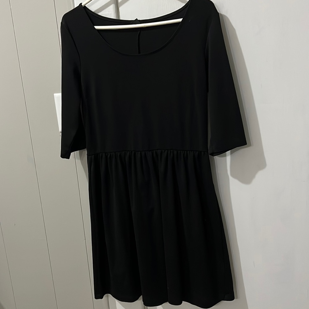 H&M black 3/4 sleeve dress